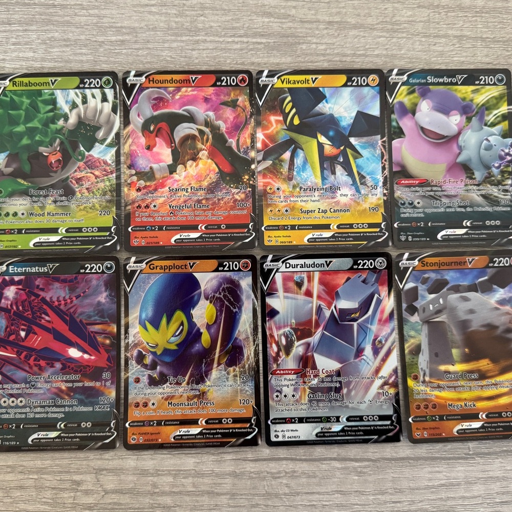 Set of 8 Pokemon V Cards